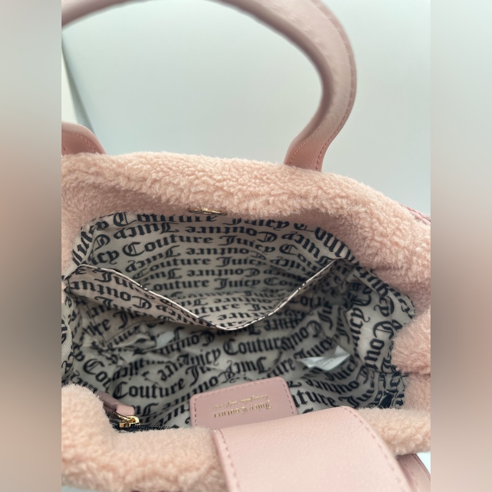Juicy Couture Women’s Dusty Blush Sherpa  Silver Lining Mini Tote Crossbody OS - Picture 7 of 13
